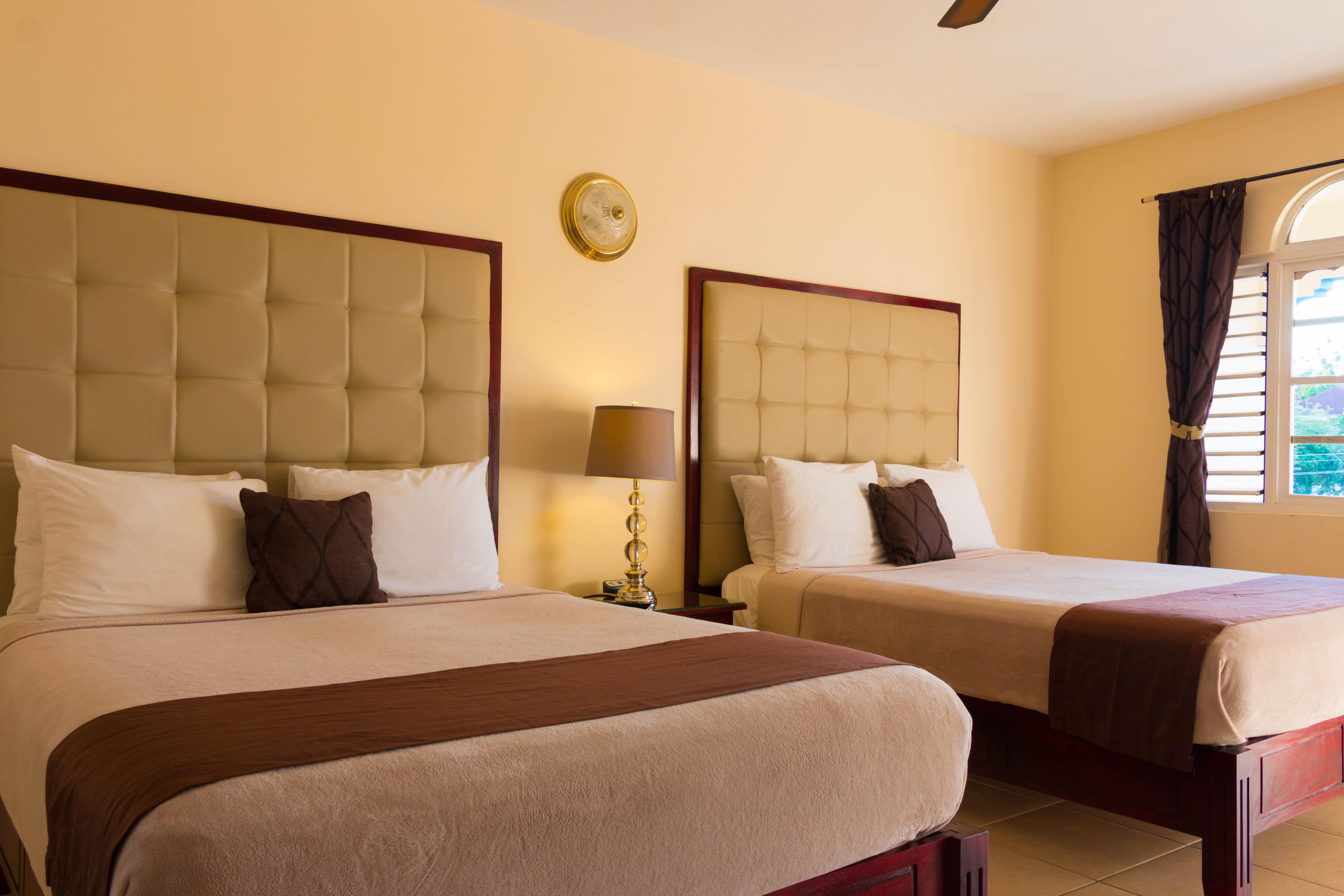 Travellers Beach Resort Negril Bagian luar foto