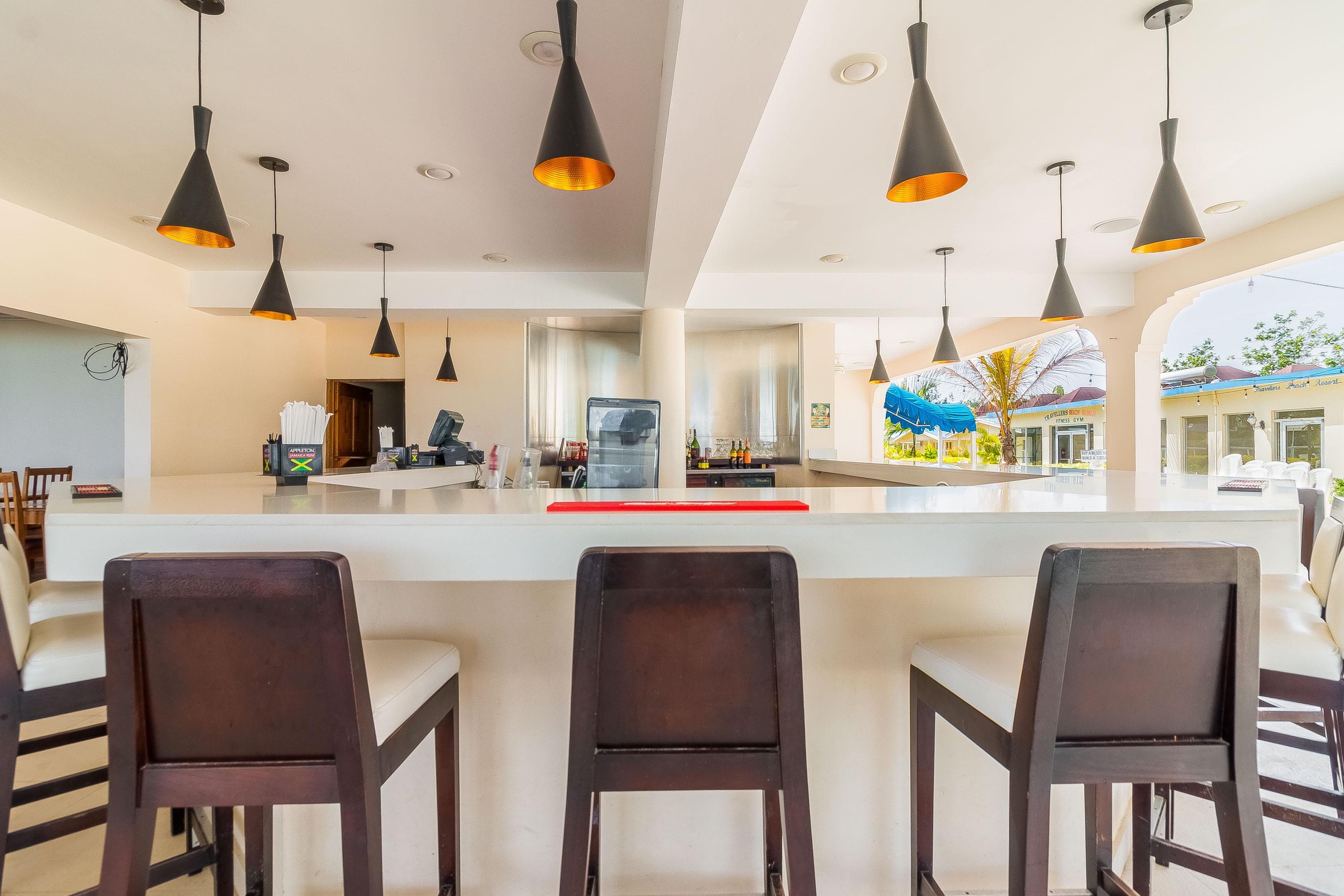 Travellers Beach Resort Negril Bagian luar foto