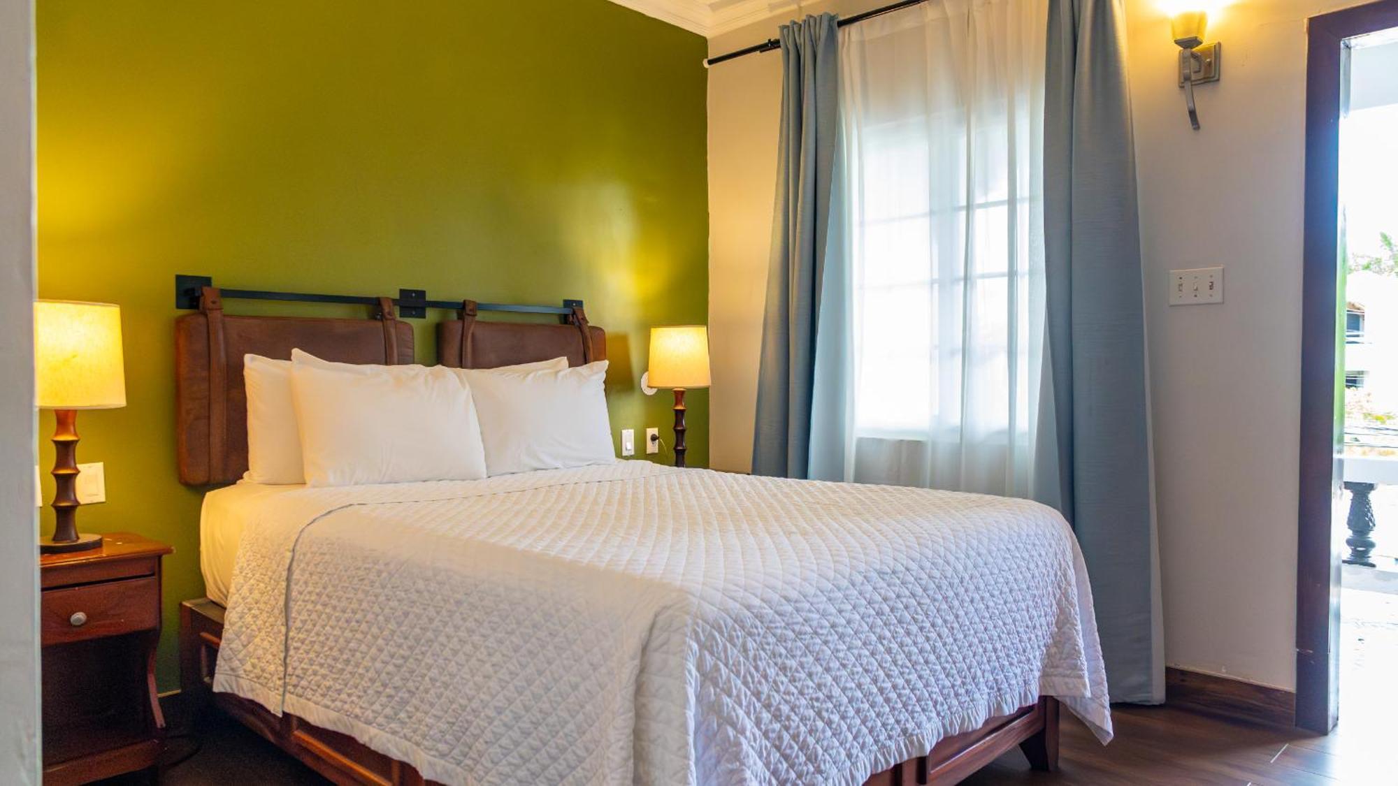 Travellers Beach Resort Negril Bagian luar foto