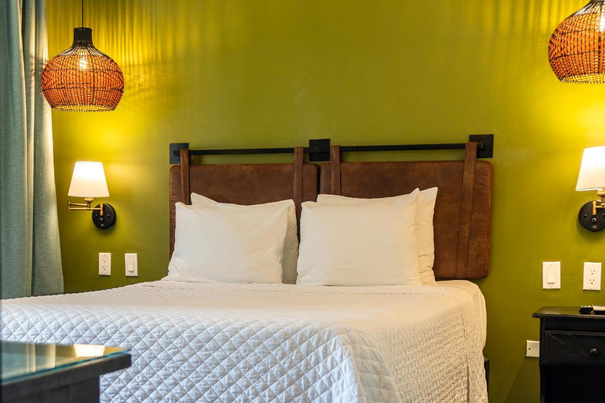 Travellers Beach Resort Negril Bagian luar foto