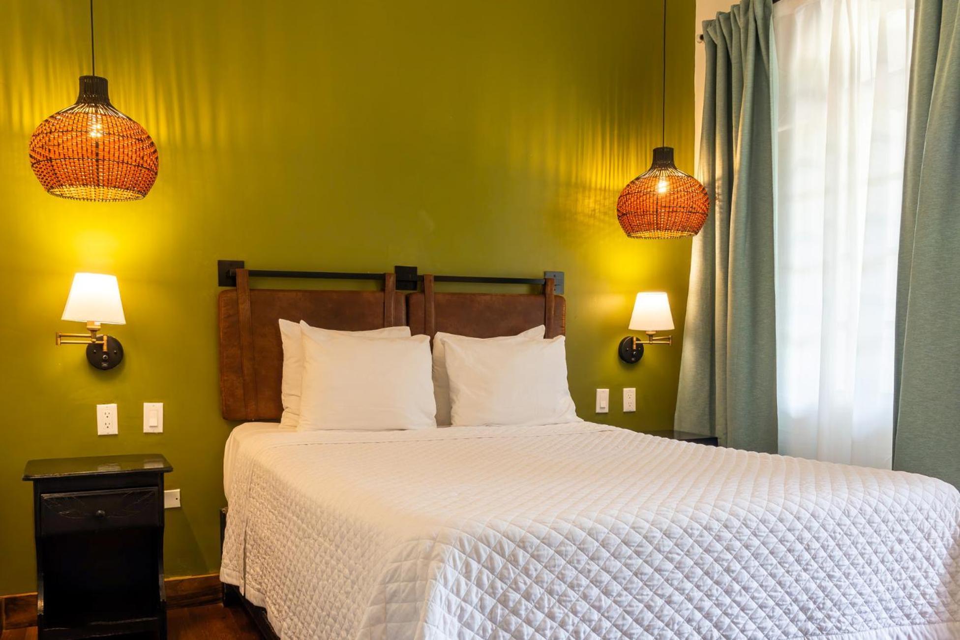 Travellers Beach Resort Negril Bagian luar foto