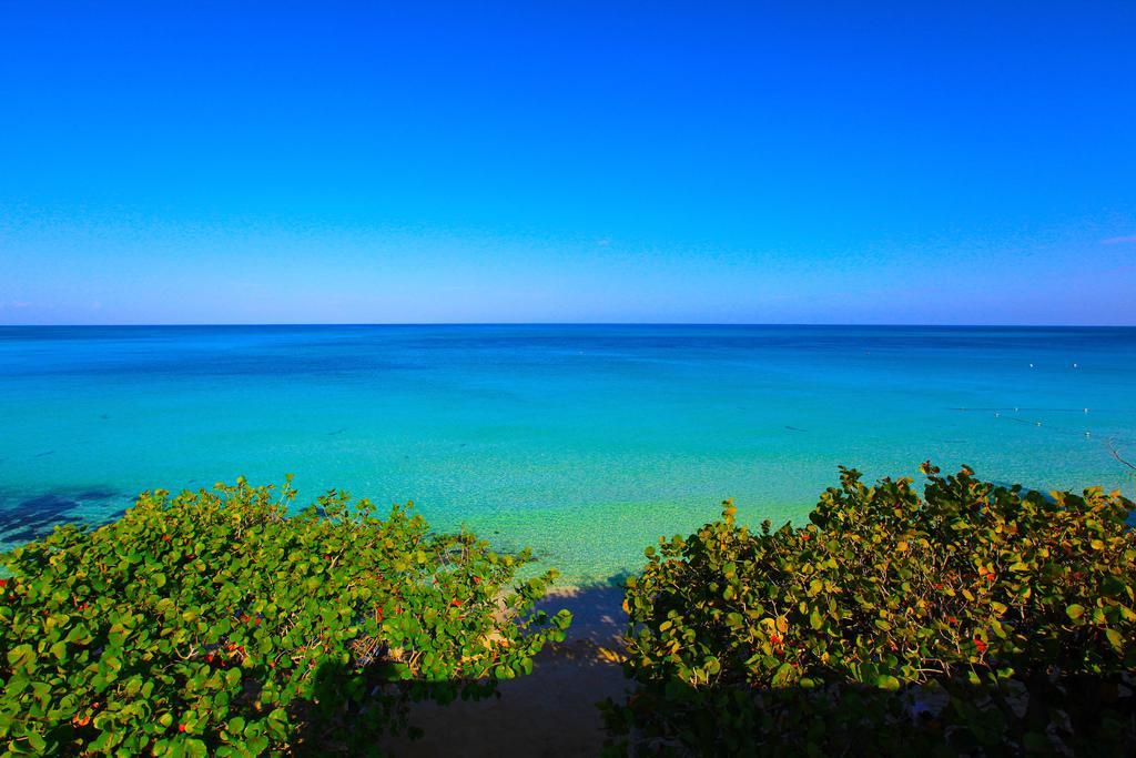 Travellers Beach Resort Negril Bagian luar foto